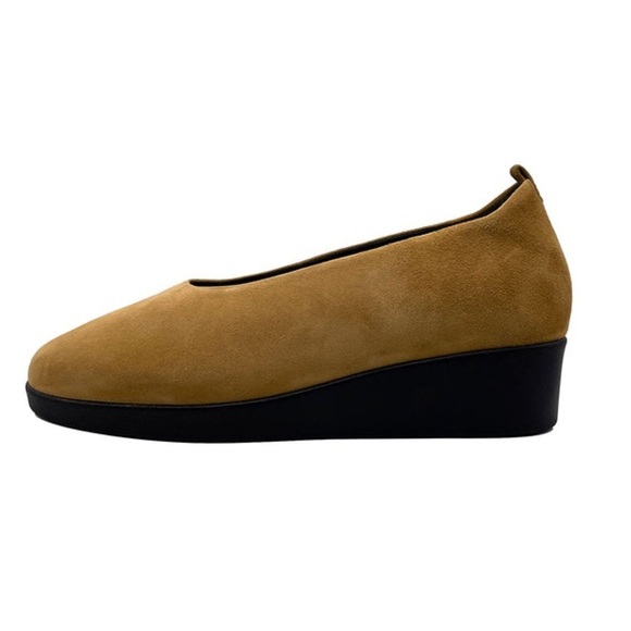 Hopp IO Slipper Suede Wedges in Ochre Suede Size 5 - Picture 3 of 10